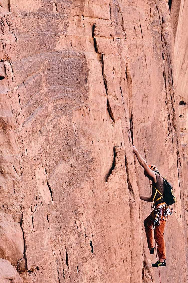 AYAQ – vêtements techniques de montagne pour l’outdoor exigeant