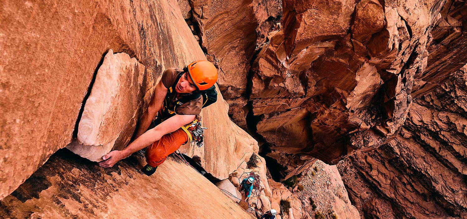 AYAQ – abbigliamento tecnico da montagna per l'outdoor esigente
