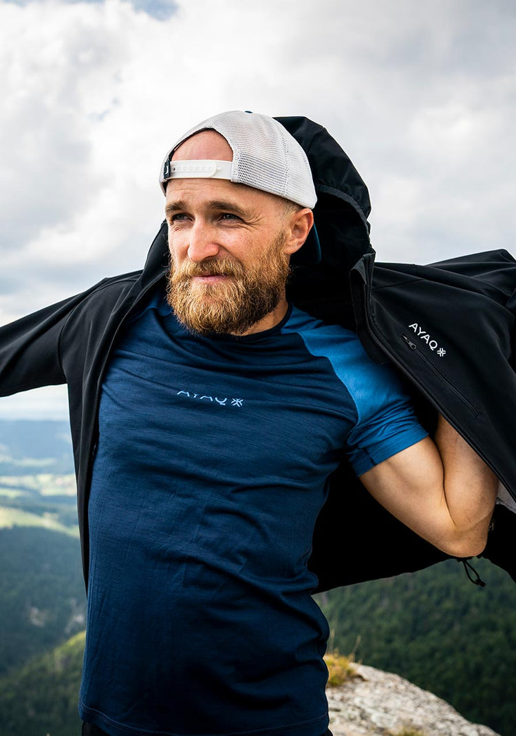 AYAQ – technische Bergbekleidung für anspruchsvolle Outdoor-Aktivitäten